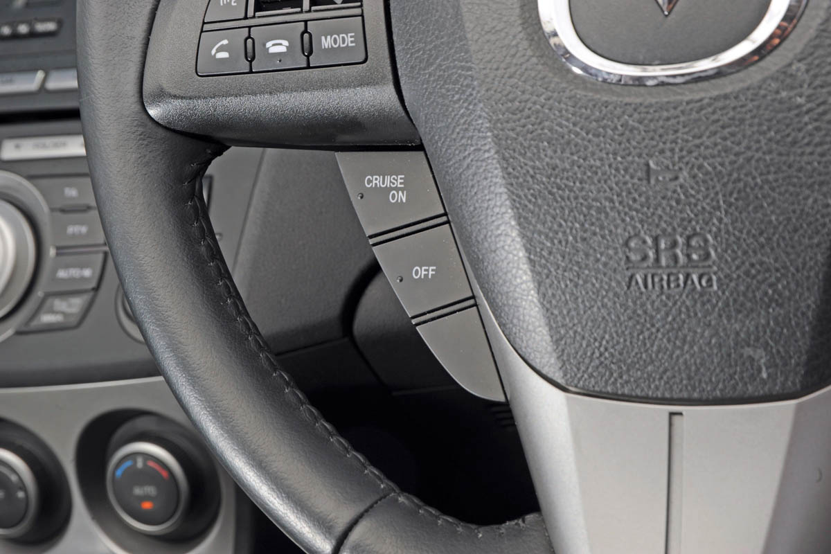 Mazda 3 steering wheel