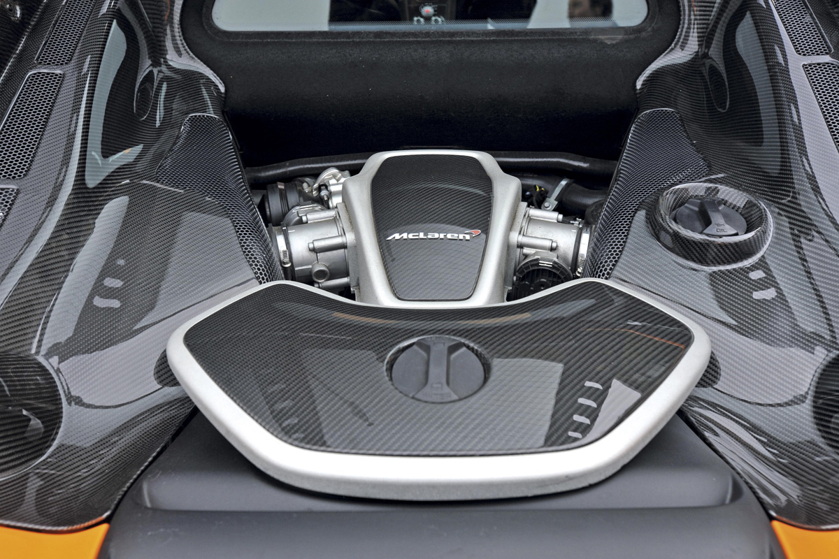 McLaren MP4-12C V8 engine