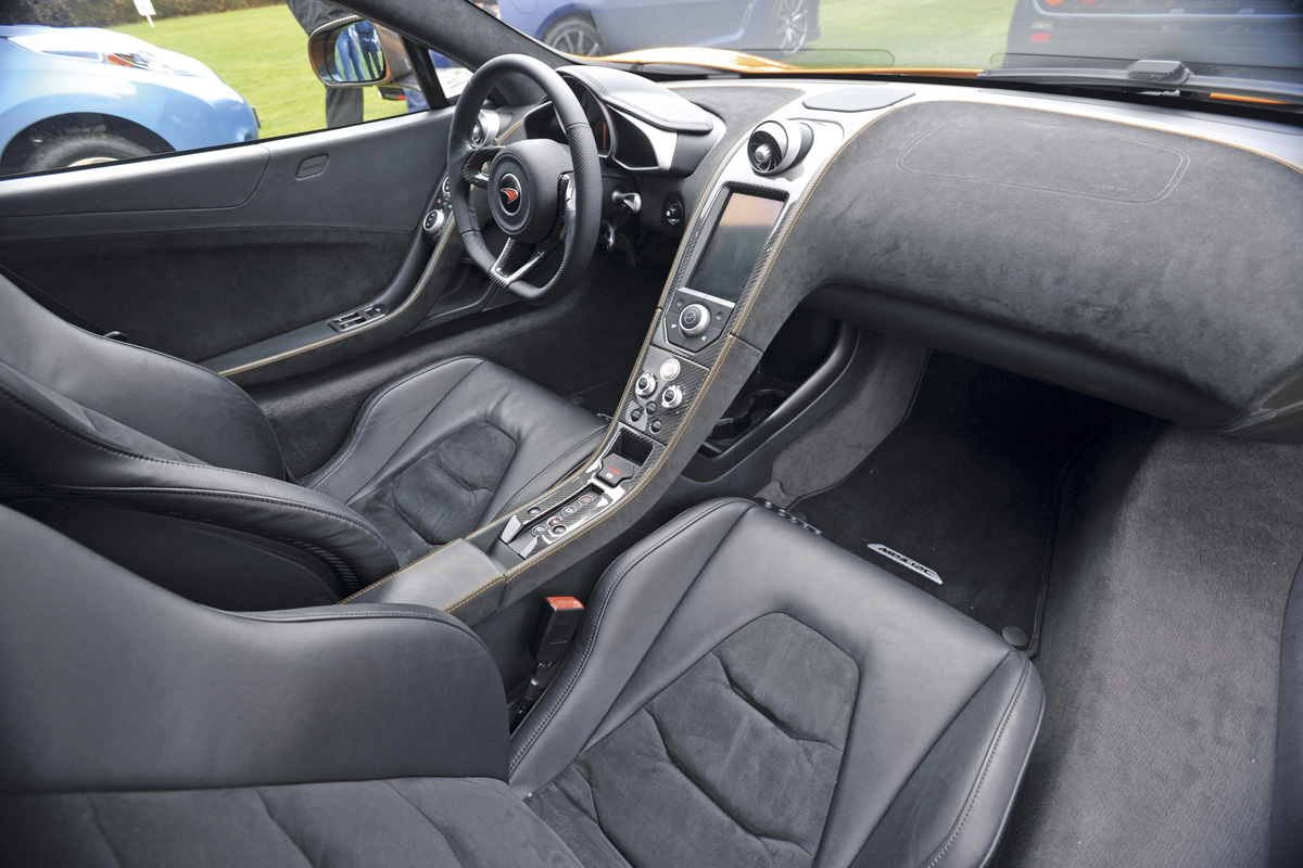 McLaren MP4-12C interior