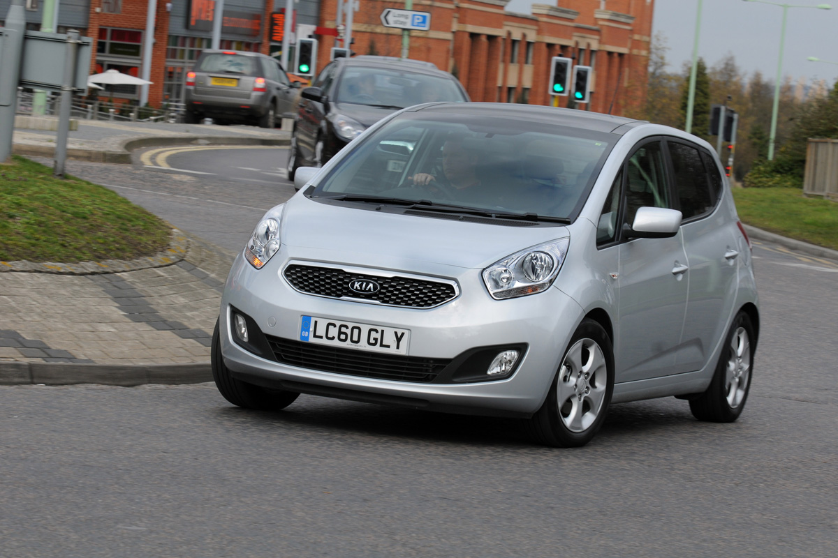 Kia Venga 3 front