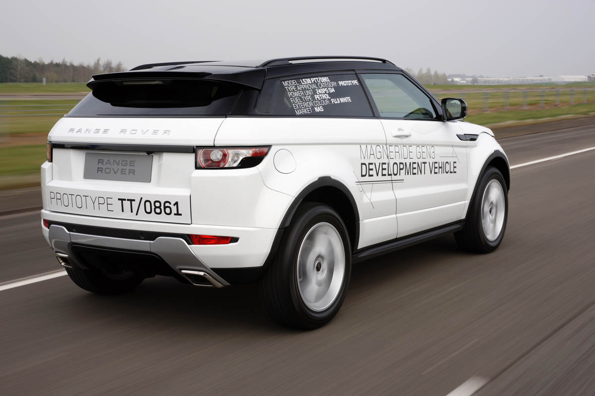 Range Rover Evoque rear track