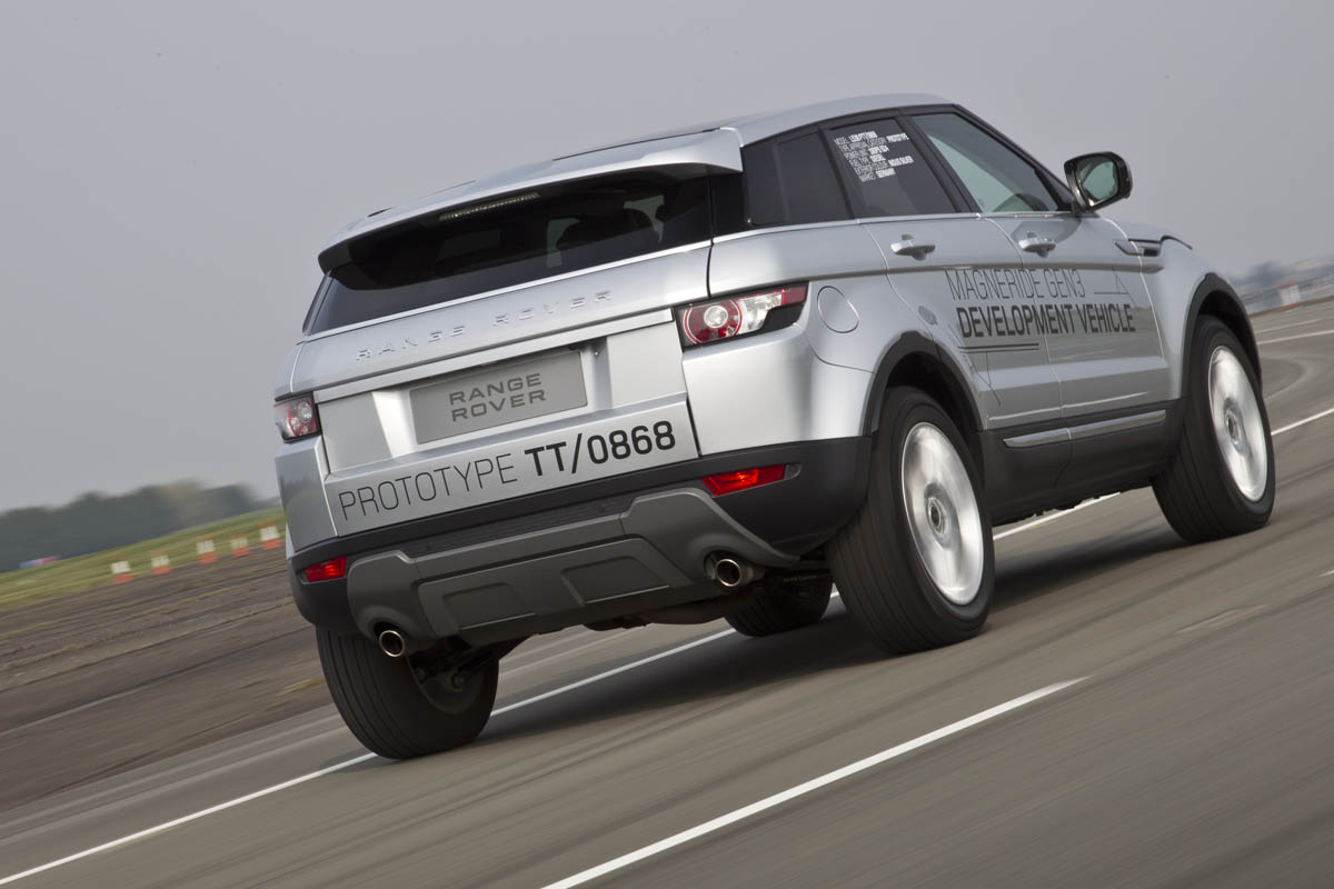 Range Rover Evoque silver rear
