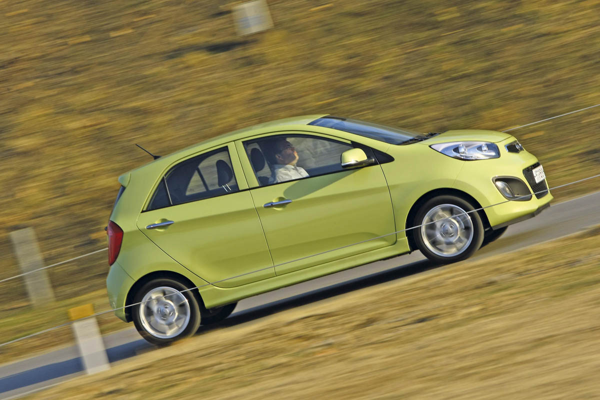 Kia Picanto side