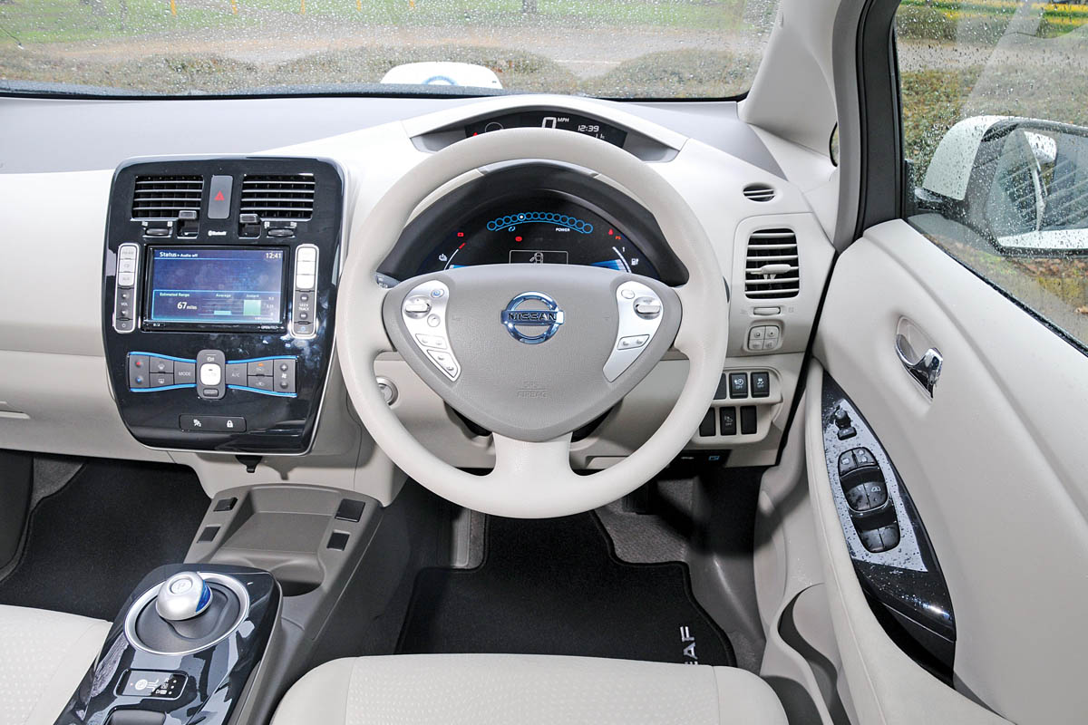 Nissan Leaf interior