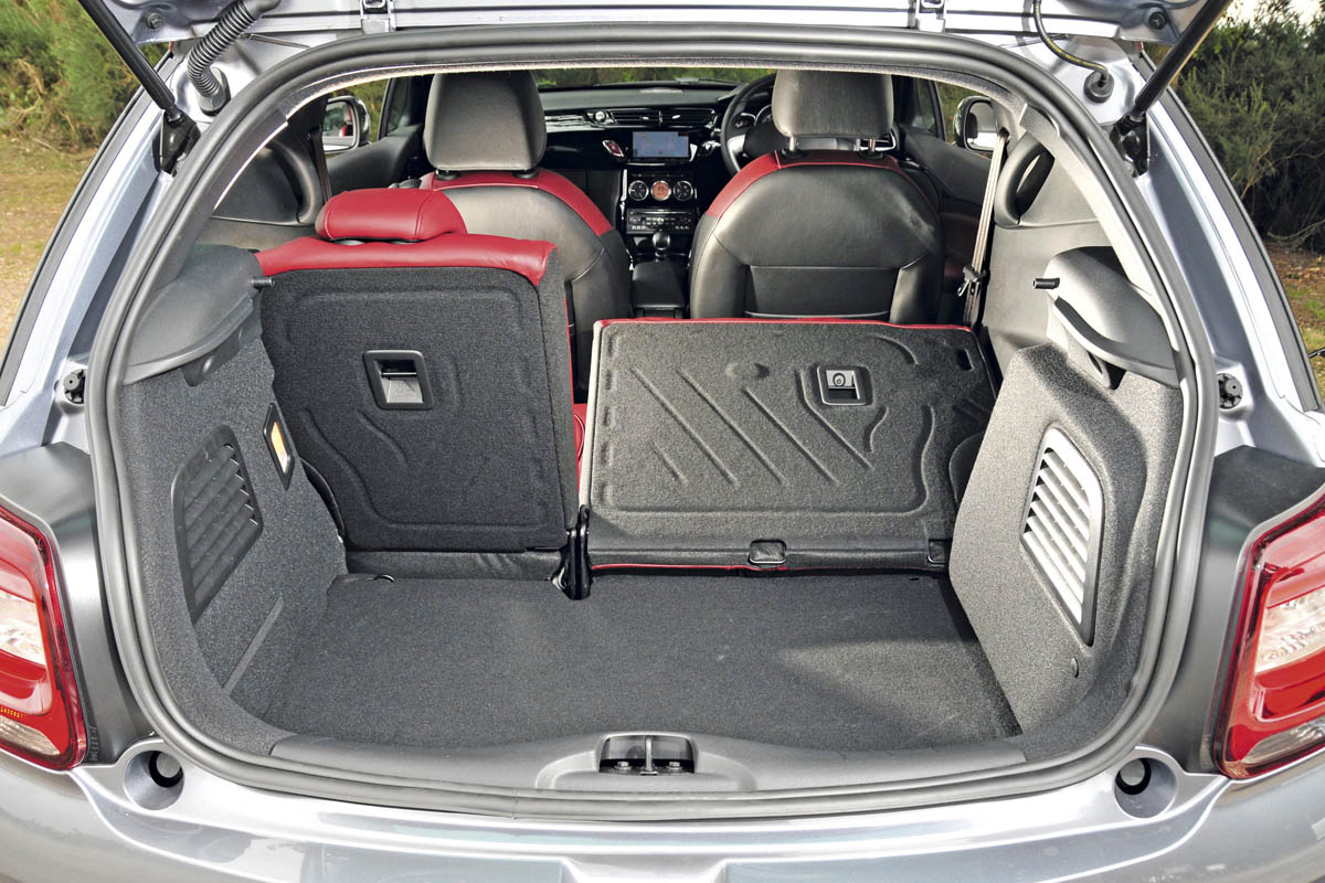 Citroen DS3 boot