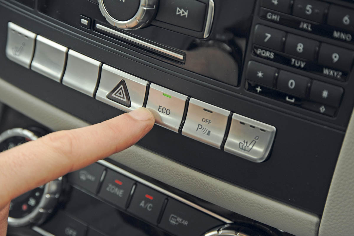 Mercedes CLS 350 buttons