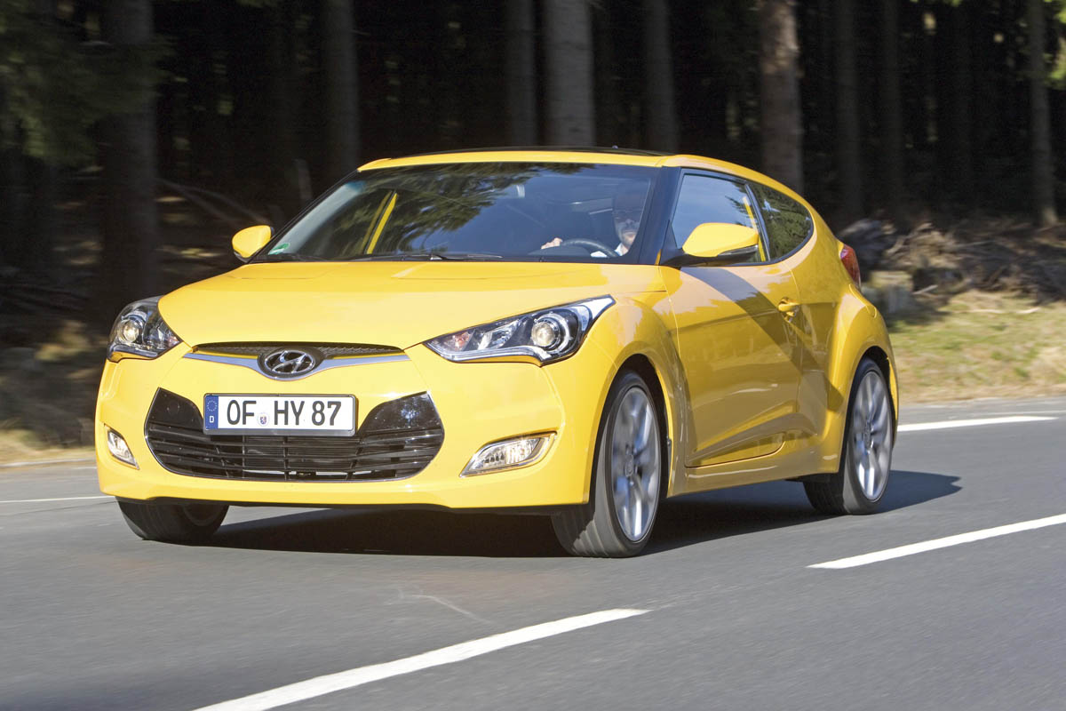 Hyundai Veloster front