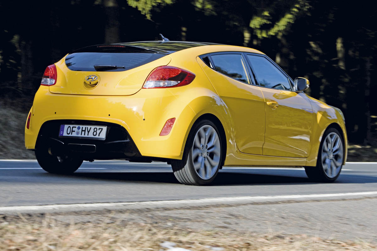 Hyundai Veloster rear