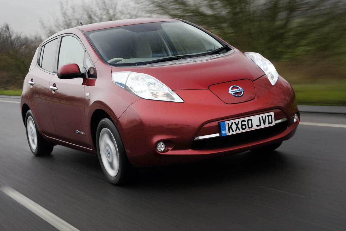 Nissan Leaf front track