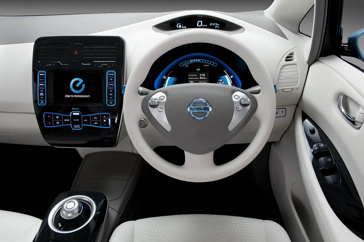 Nissan Leaf interior