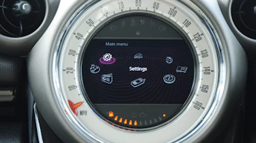MINI Countryman Cooper D sat-nav