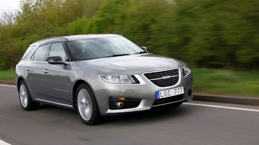 Saab 9-5 SportWagon front track