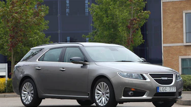 Saab 9-5 SportWagon static