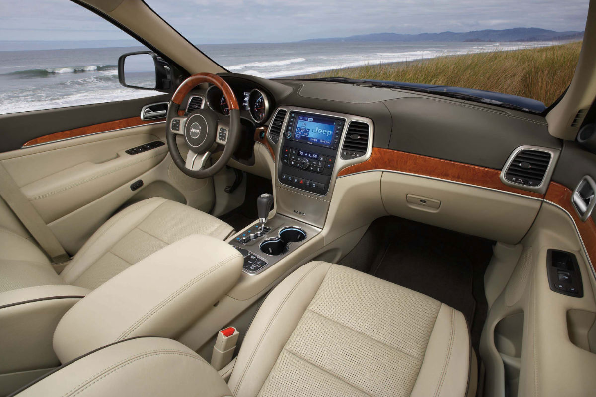 Jeep Grand Cherokee interior