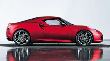 Alfa Romeo 4C profile