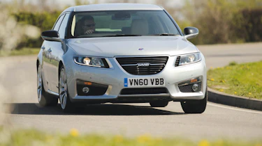 Saab 9-5 front cotner