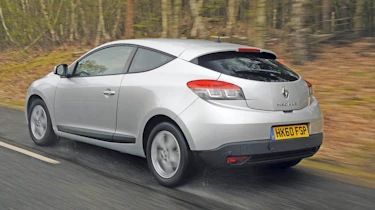 Renault Megane rear track