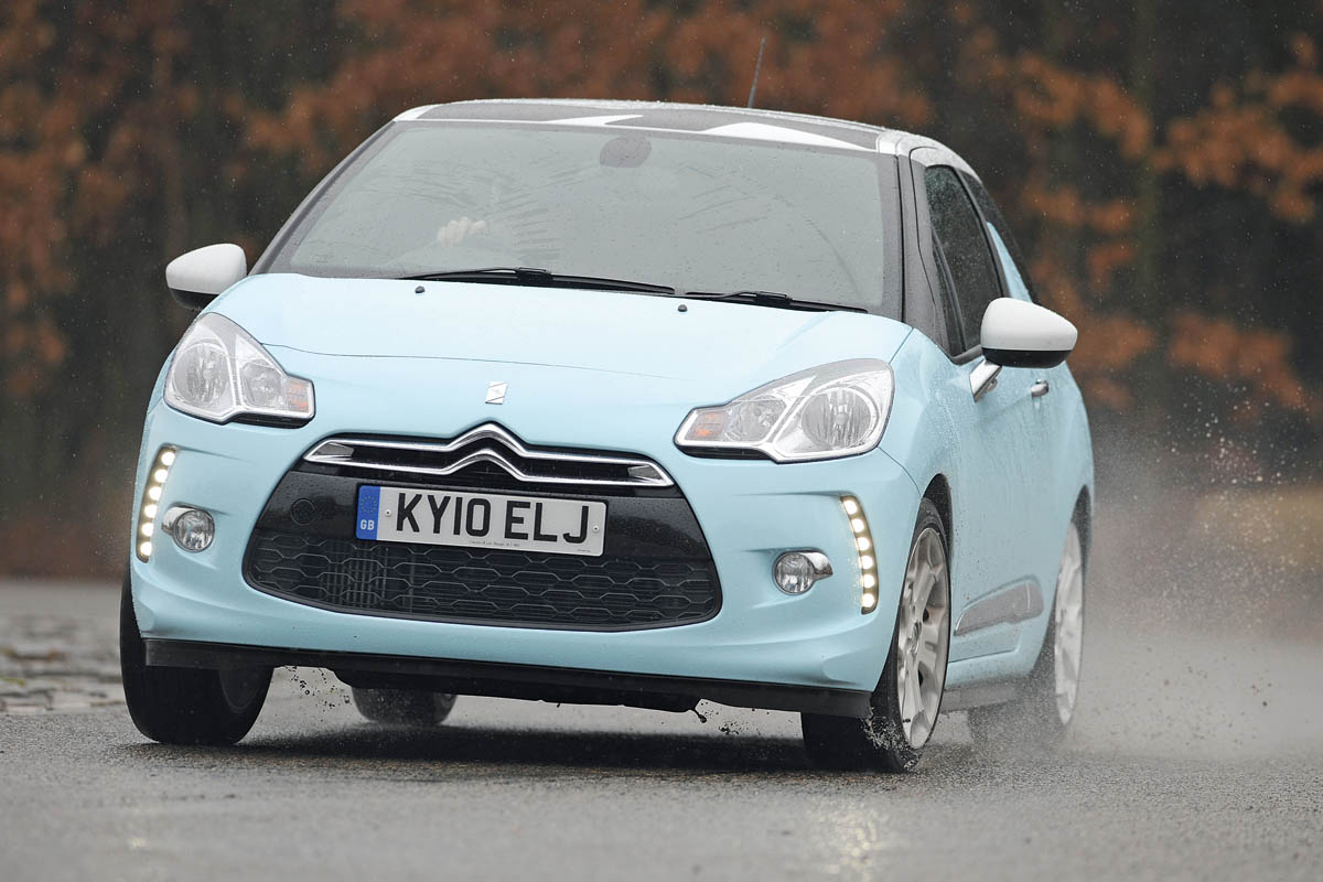 Citroen DS3 DSport corner