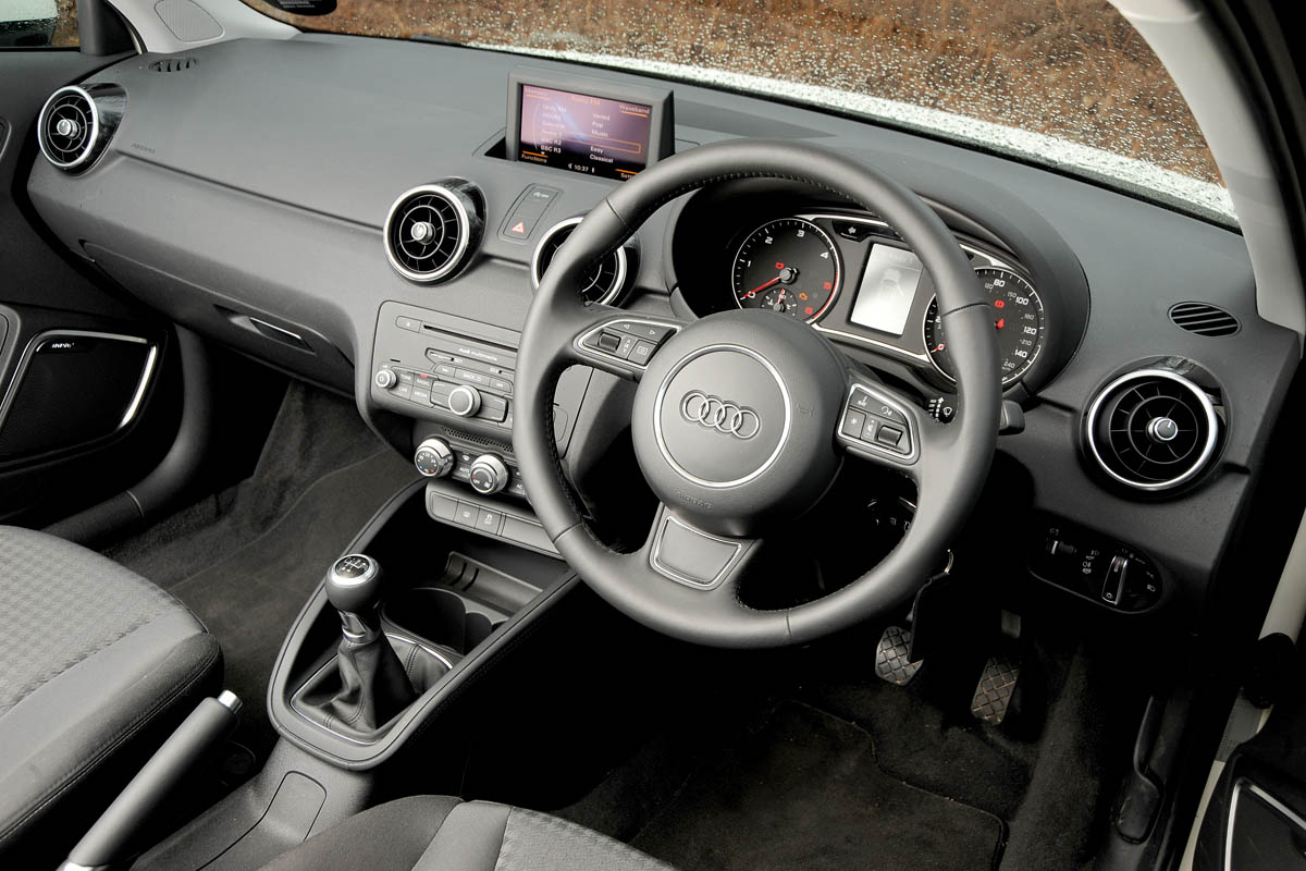 Audi A1 TDI Sport interior