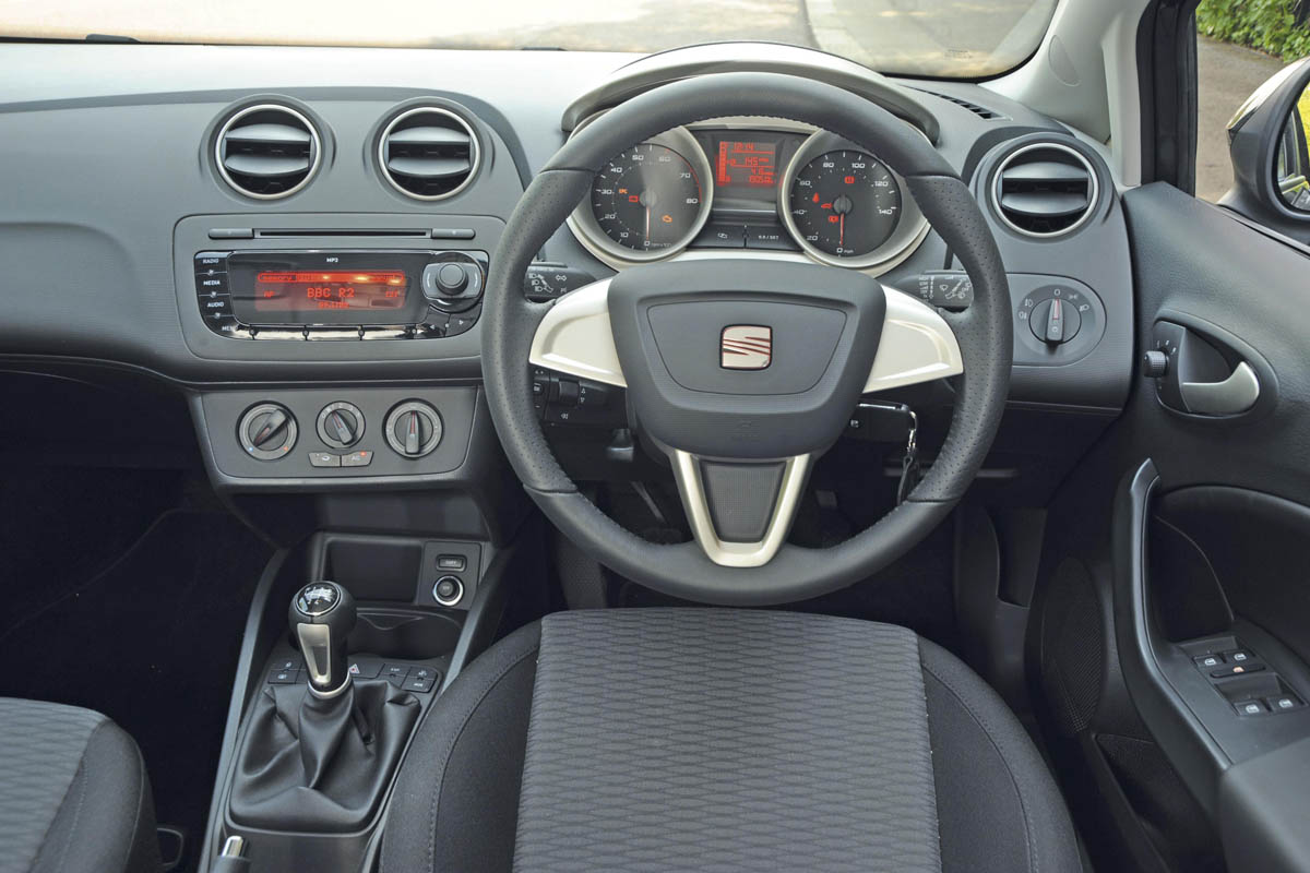SEAT Ibiza ST interior