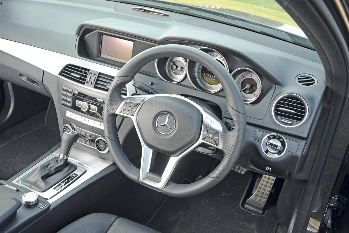 Mercedes C220 CDI Sport interior