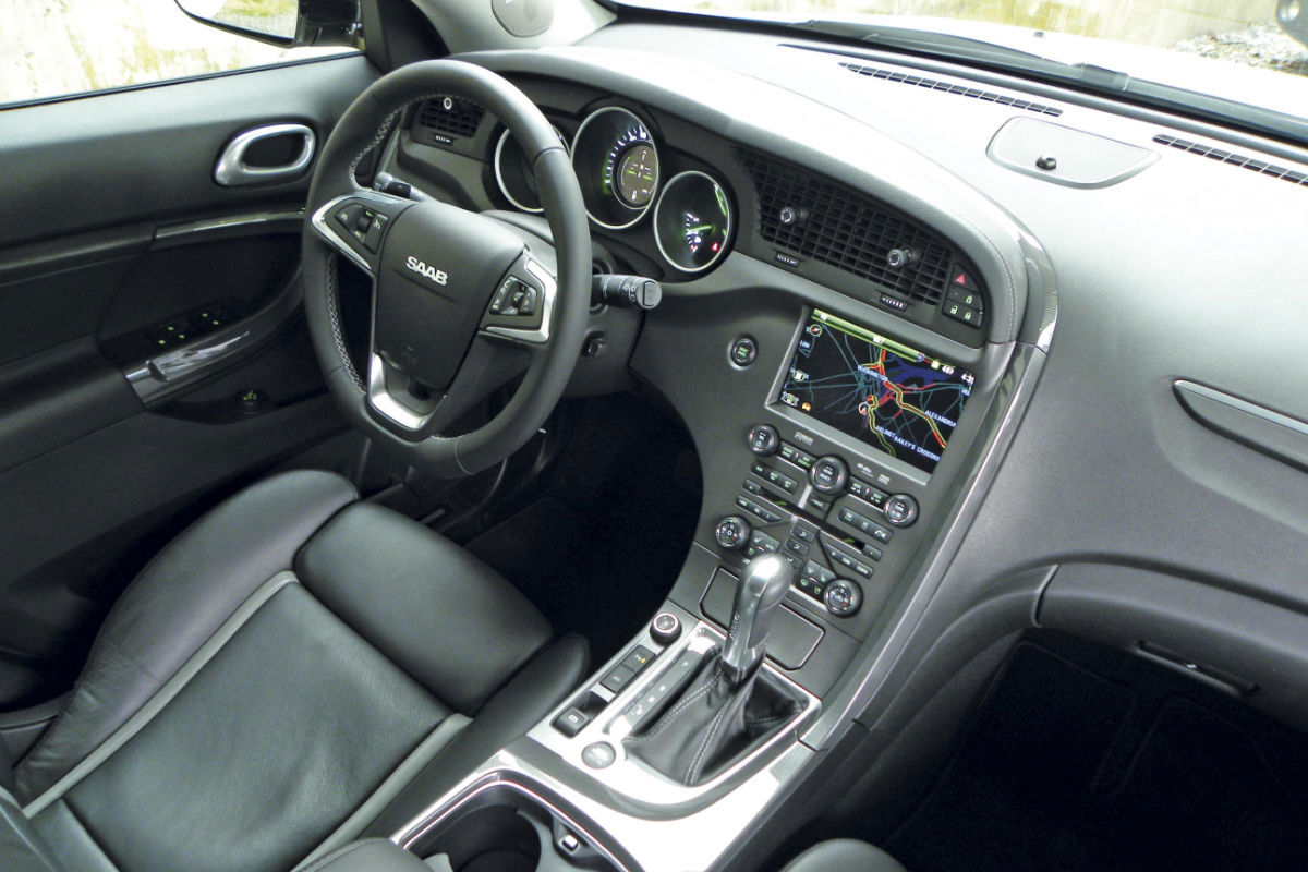 Saab 9-4X interior