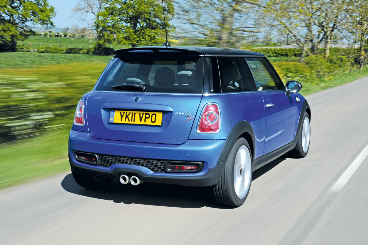MINI rear track