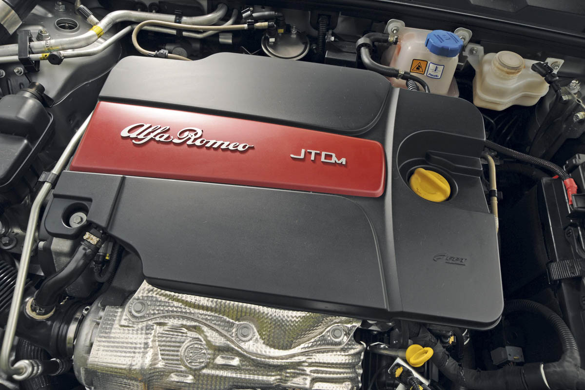 Alfa Romeo 159 2.0 JTDm Lusso engine