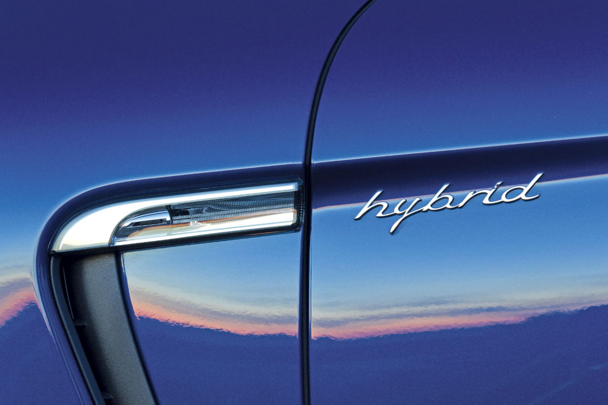 Porsche Panamera S Hybrid badging