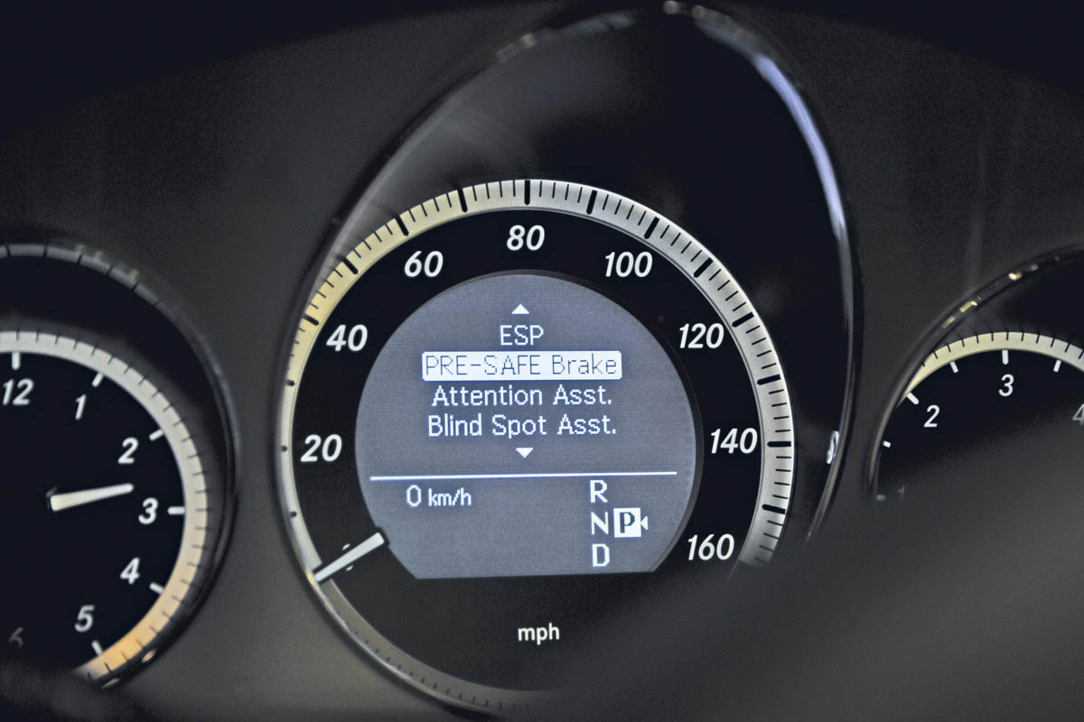 Mercedes E350 dials