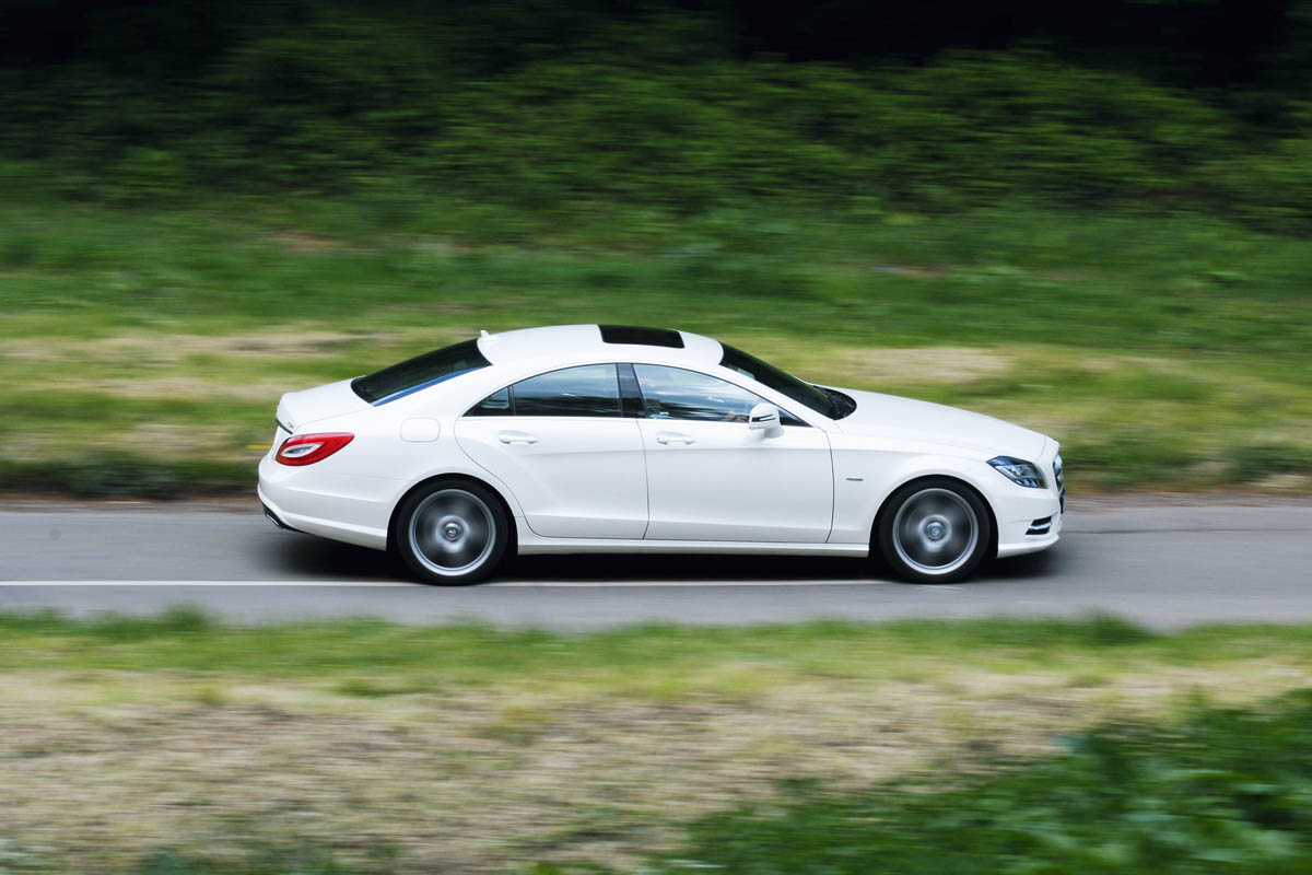 Mercedes CLS 350 panning