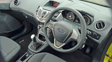 Ford Fiesta 1.6 TDCi ECOnetic interior