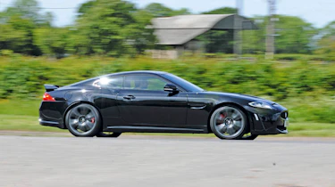 Jaguar XKR-S pan