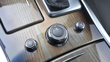 Infiniti Hybrid dash