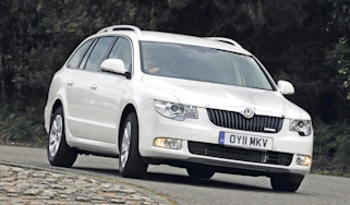 Skoda Superb Greenline II front