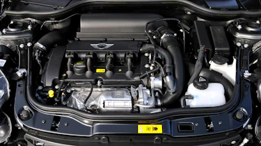 MINI Coupé engine