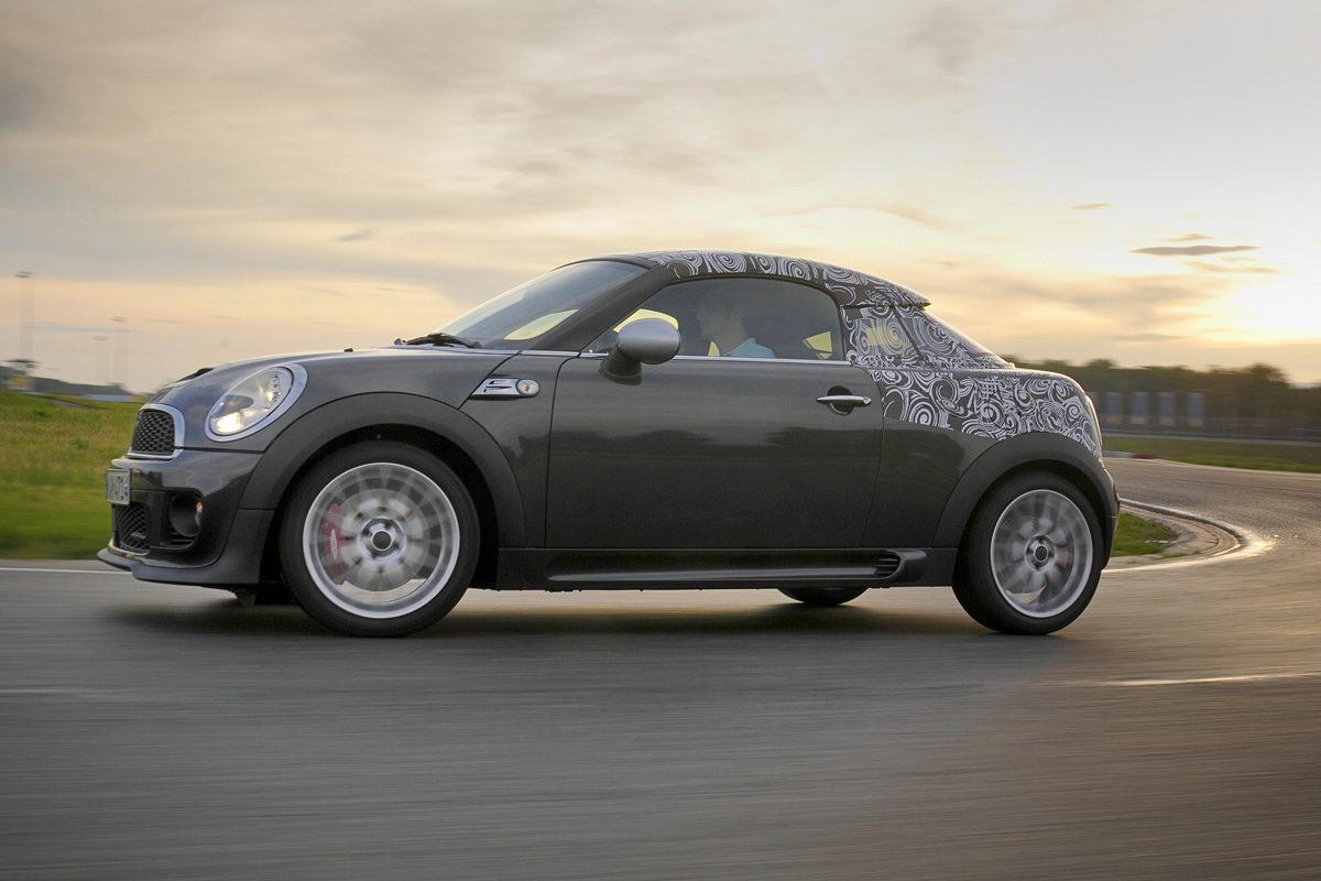 MINI Coupé sunset cornering