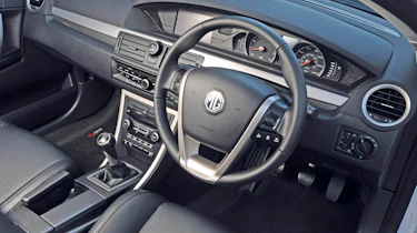 MG6 Saloon interior