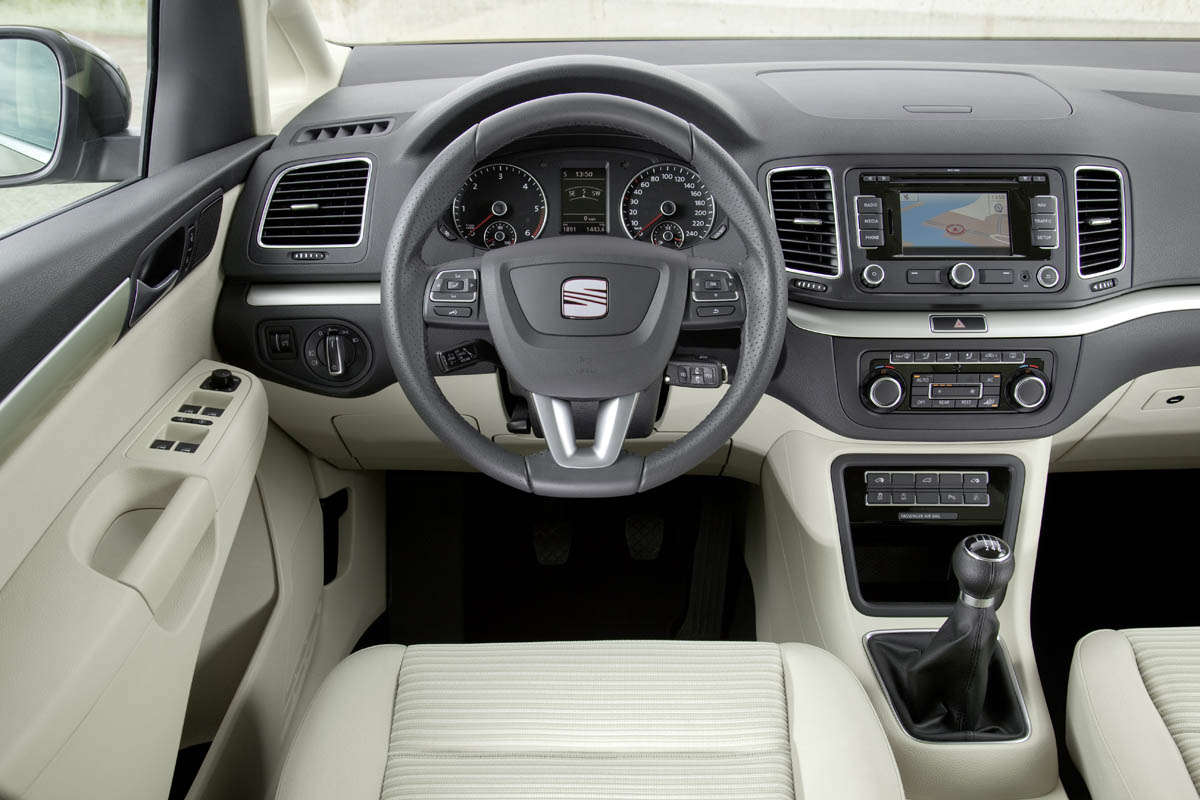 SEAT Alhambra TDI interior