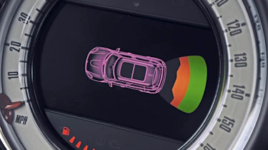 MINI Countryman Cooper D parking