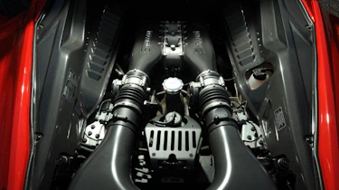 Ferrari 458 Italia engine