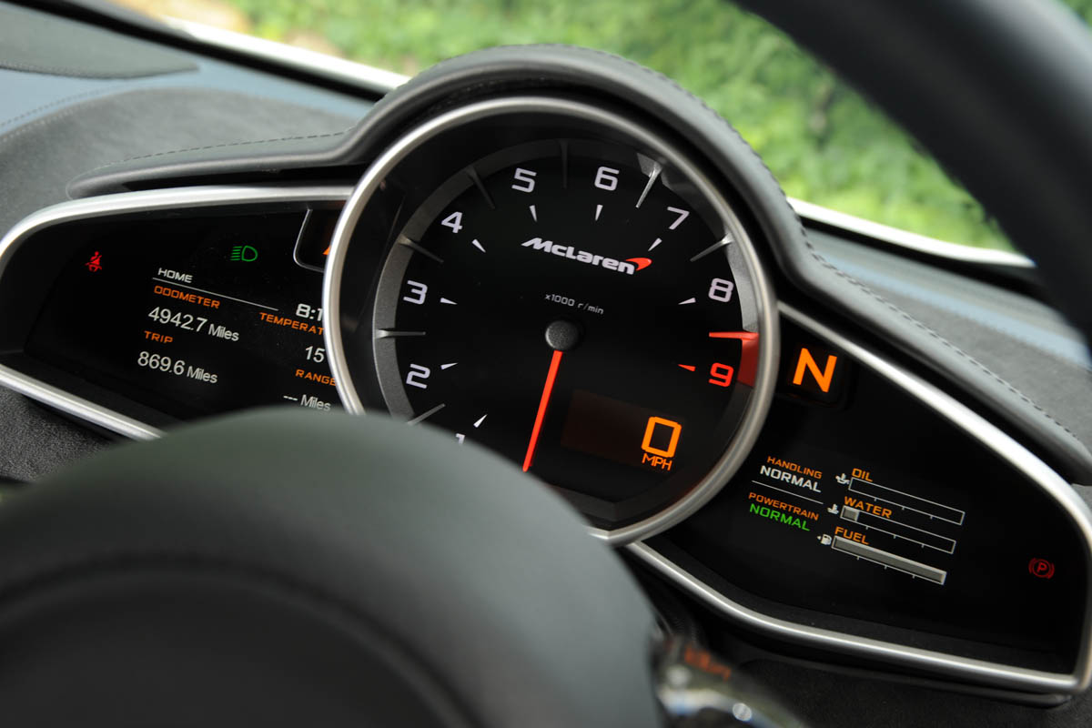 McLaren MP4-12C dials