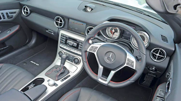 Mercedes SLK 200 interior