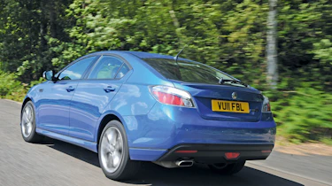 MG6 rear track