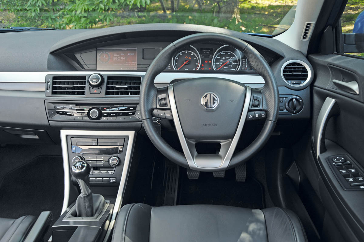 MG6 interior