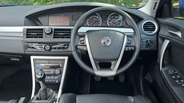 MG6 interior