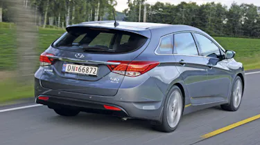 Hyundai i40 estate rear