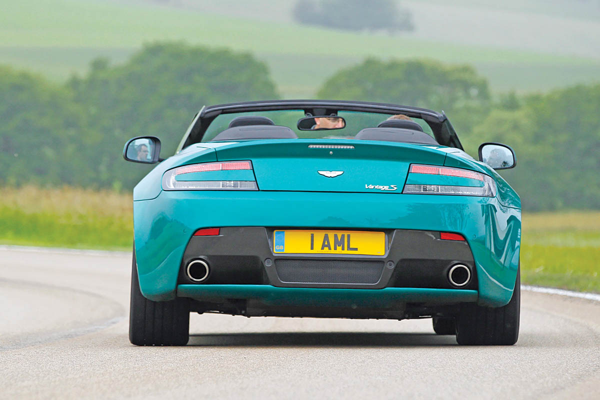 Aston Martin Vantage S Roadster rear corner