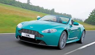 Aston Martin Vantage S Roadster frotn track