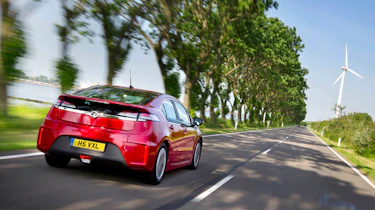 Vauxhall Ampera rear track